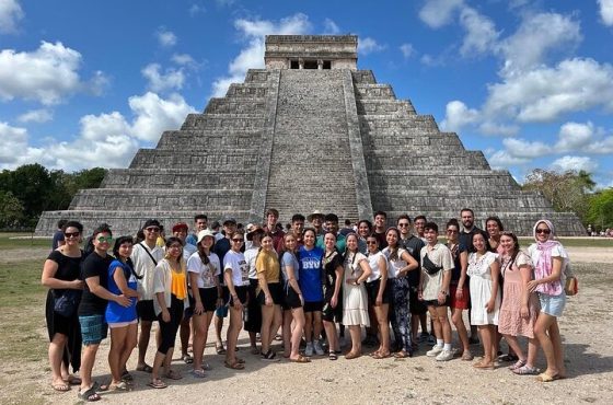 TOUR A CHICHÉN ITZÁ Y CENOTE HUBIKU CON COMIDA BUFFET INCLUIDA